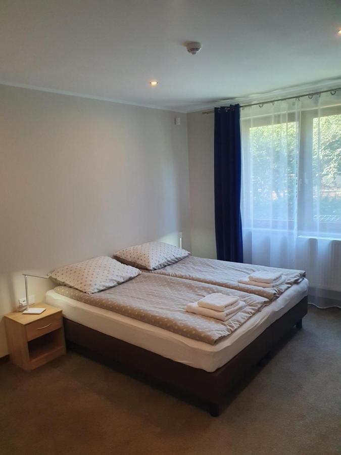 Chambre Double ou Lits Jumeaux avec Salle de Bains Privative